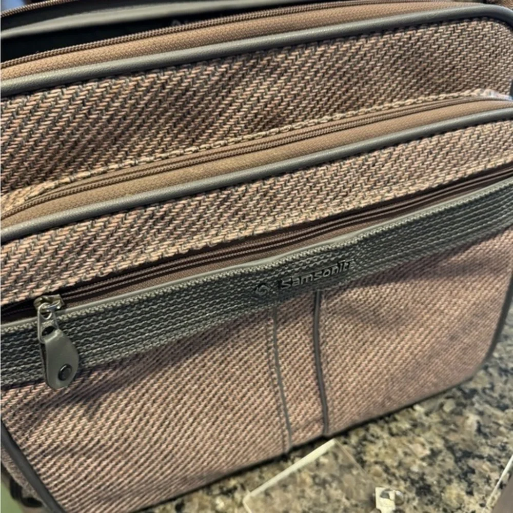 Samsonite Silhouette 4‎ Tweed Carry On Bag Travel Luggage Gray Pink Vintage 1987
